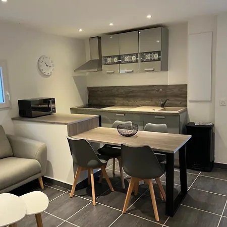 Umbria Di Vecchio*** * ポルトヴェッキオ