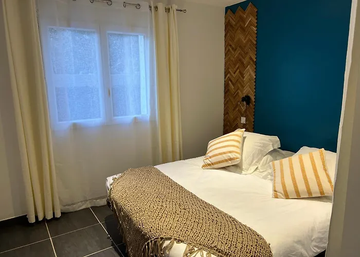 Umbria Di Vecchio*** *